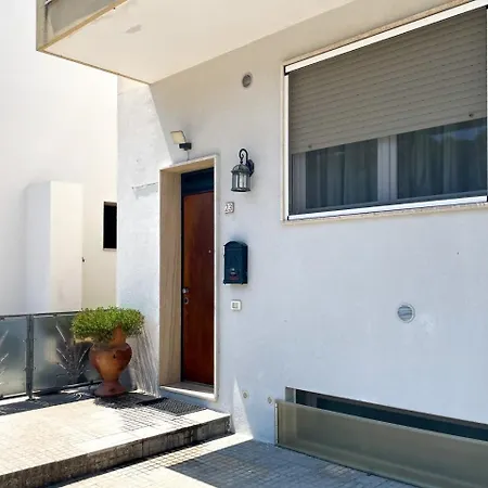 Fransea House 公寓